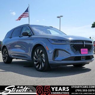 2025 Lincoln Nautilus Hybrid Black Label — photo 1 of 26