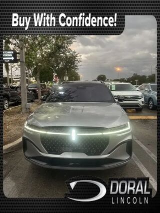 2024 Lincoln Nautilus Black Label — photo 1 of 44