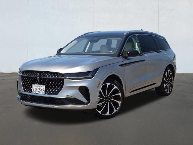 2026 Lincoln Nautilus Black Label — photo 1 of 26