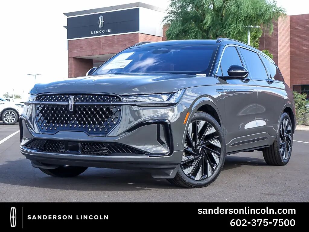 2024 Lincoln Nautilus Black Label — photo 1 of 13
