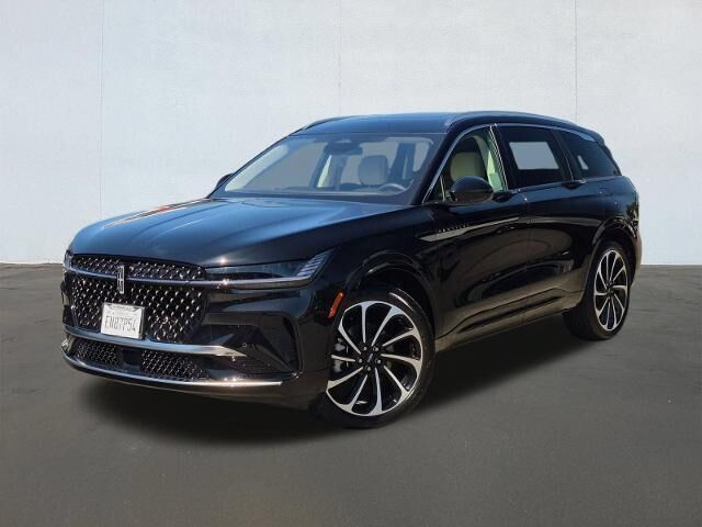2026 Lincoln Nautilus Black Label — photo 1 of 26
