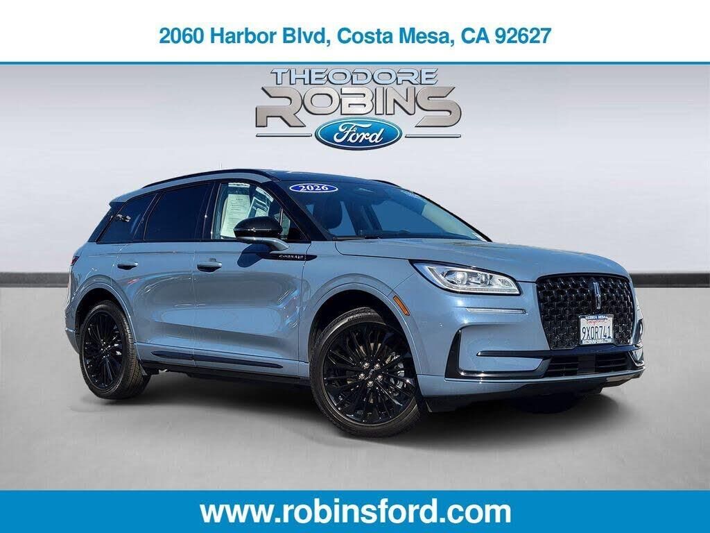 2026 Lincoln Corsair Grand Touring — photo 1 of 1