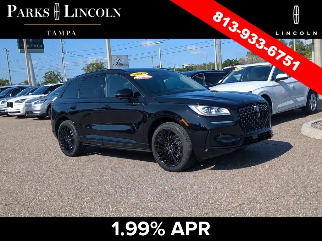 2025 Lincoln Corsair Grand Touring — photo 1 of 13