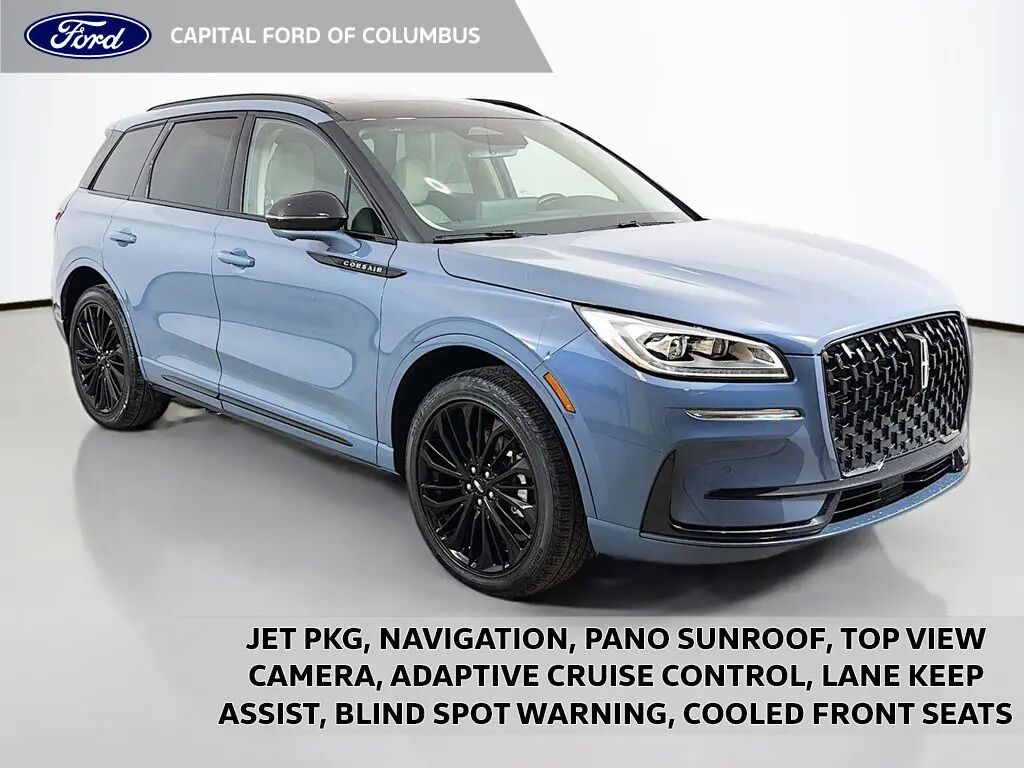 2025 Lincoln Corsair Grand Touring — photo 1 of 13