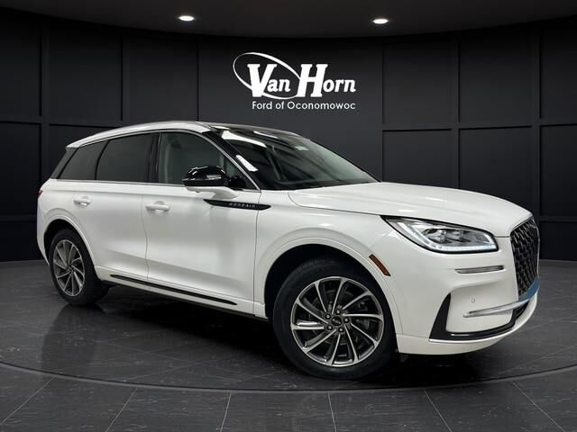2024 Lincoln Corsair Grand Touring — photo 1 of 39