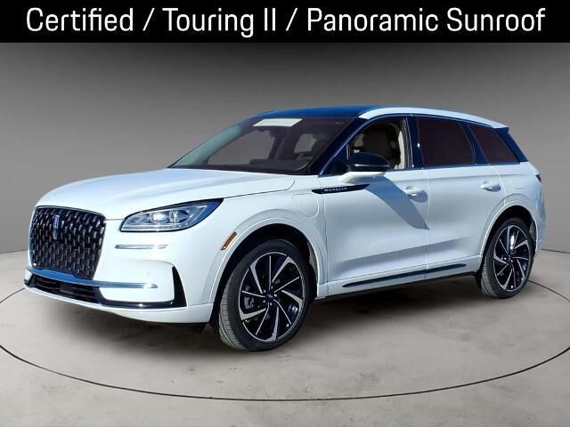 2024 Lincoln Corsair Grand Touring — photo 1 of 13