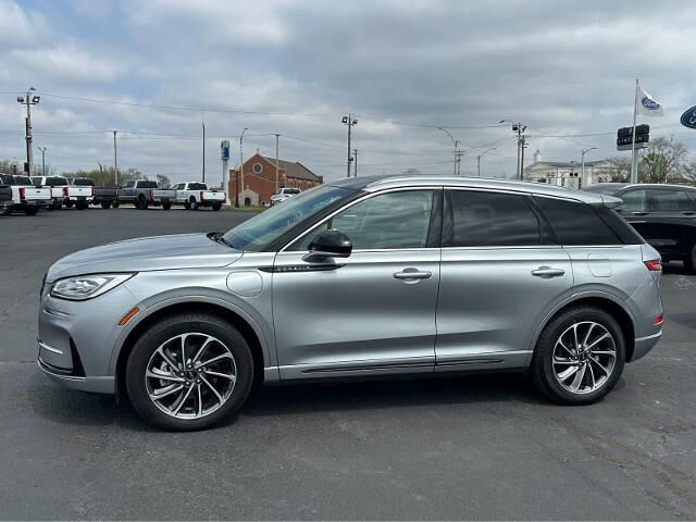 2024 Lincoln Corsair Grand Touring — photo 1 of 26