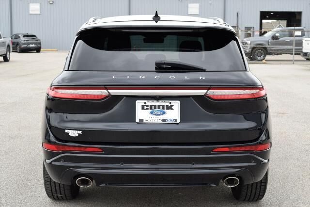 2022 Lincoln Corsair Grand Touring — photo 1 of 14