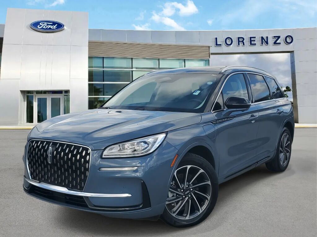 2023 Lincoln Corsair Grand Touring — photo 1 of 13