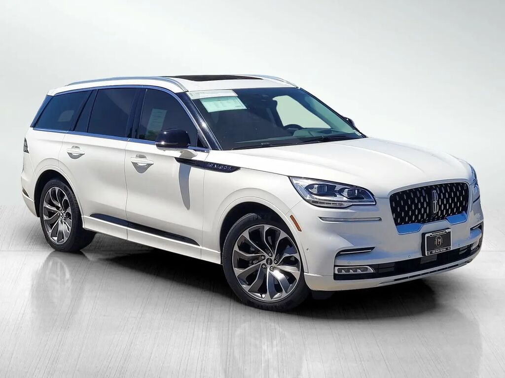 2021 Lincoln Aviator Grand Touring — photo 1 of 39