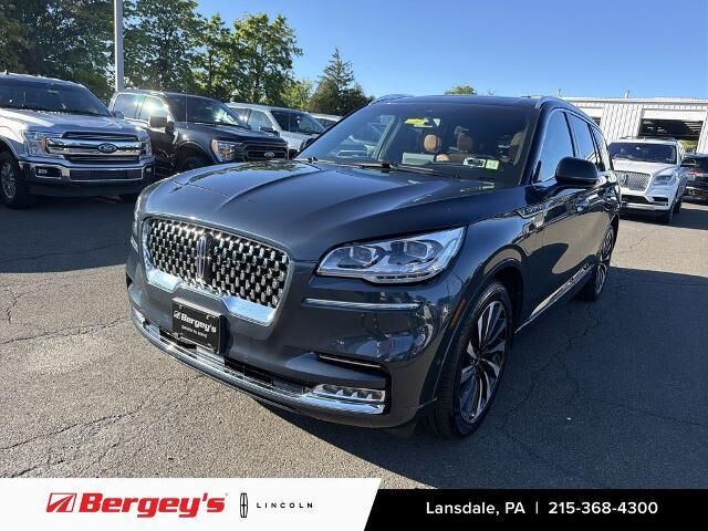 2023 Lincoln Aviator Black Label Grand Touring — photo 1 of 17