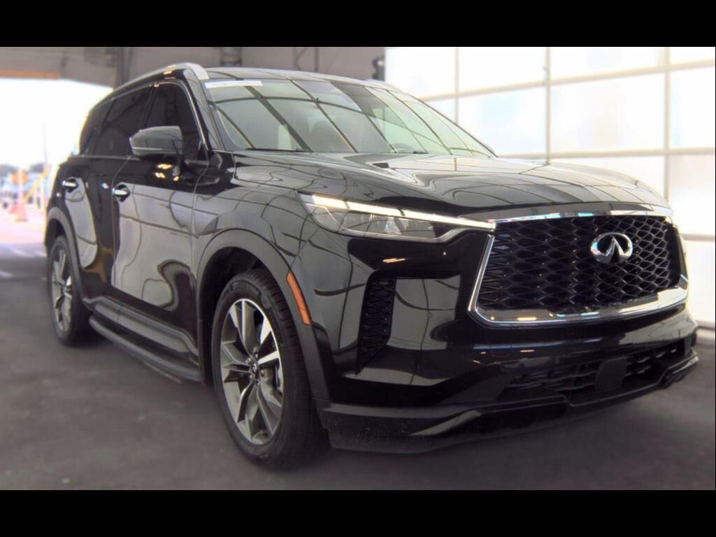 2025 INFINITI QX60 Luxe — photo 1 of 12