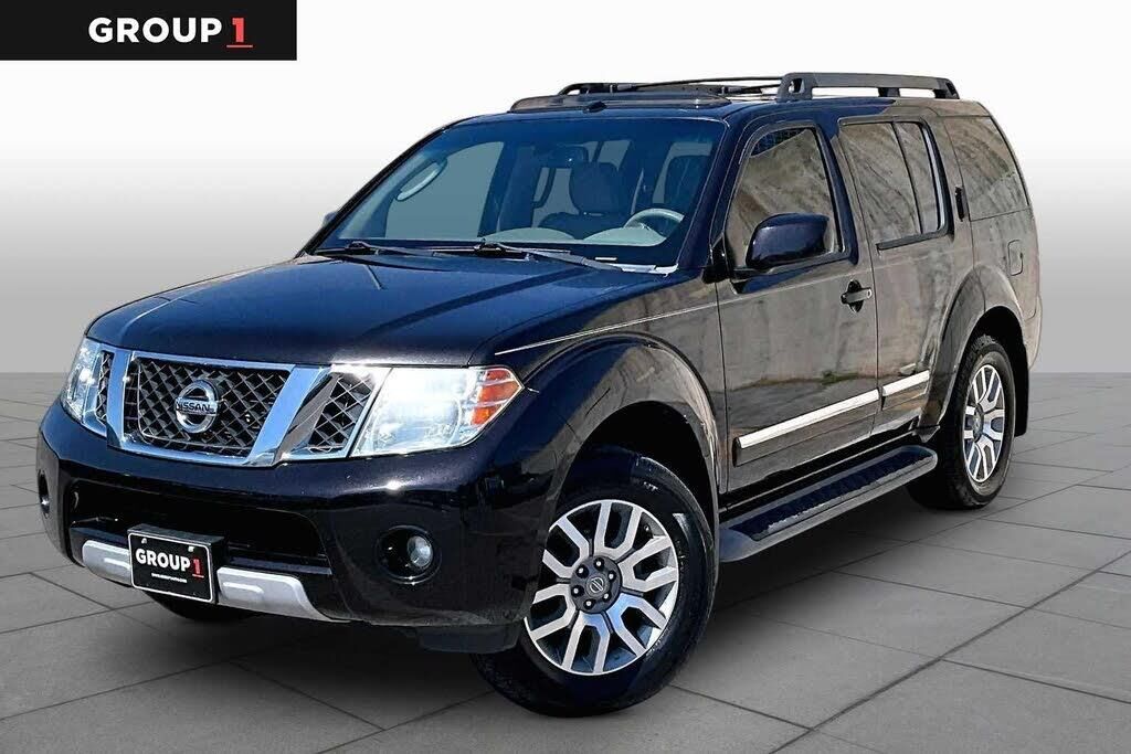2012 Nissan Pathfinder S — photo 1 of 1