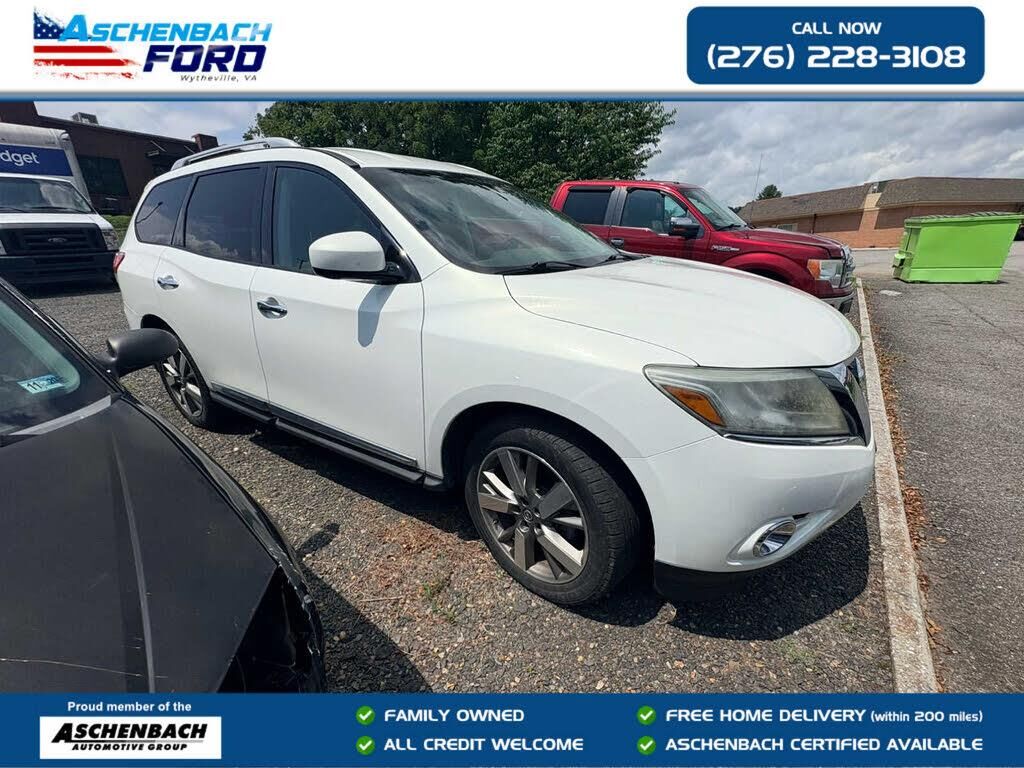 2013 Nissan Pathfinder S — photo 1 of 1