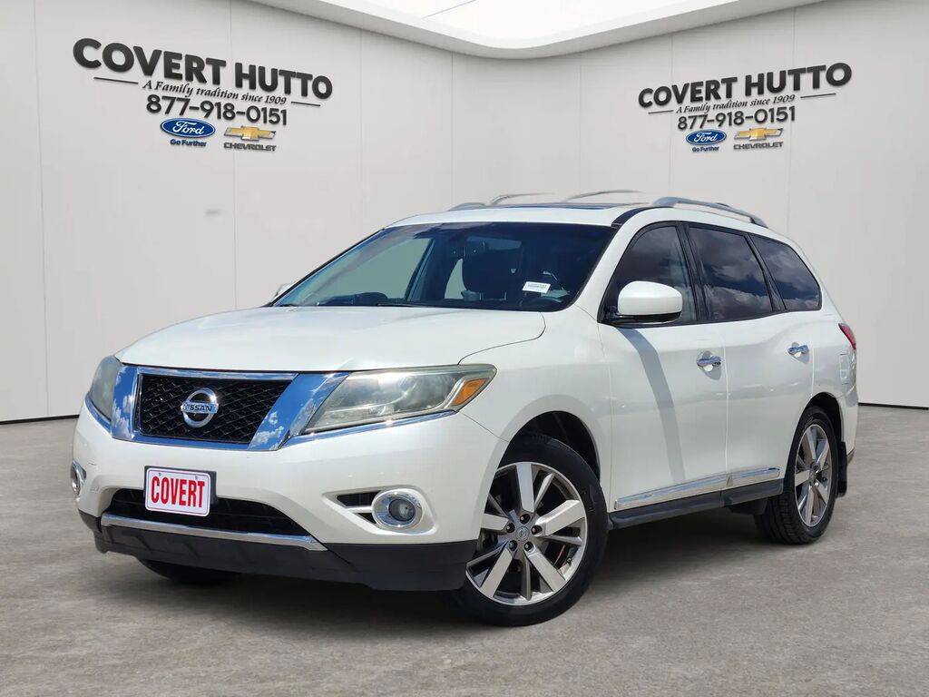 2016 Nissan Pathfinder S — photo 1 of 13