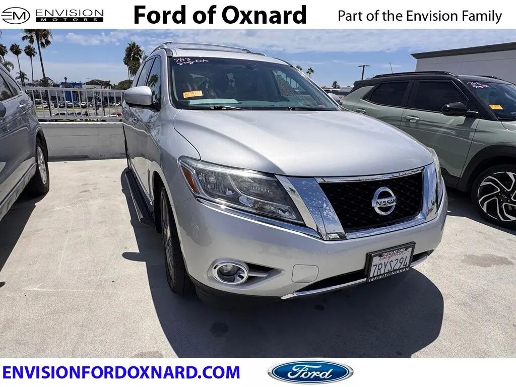 2015 Nissan Pathfinder S — photo 1 of 16