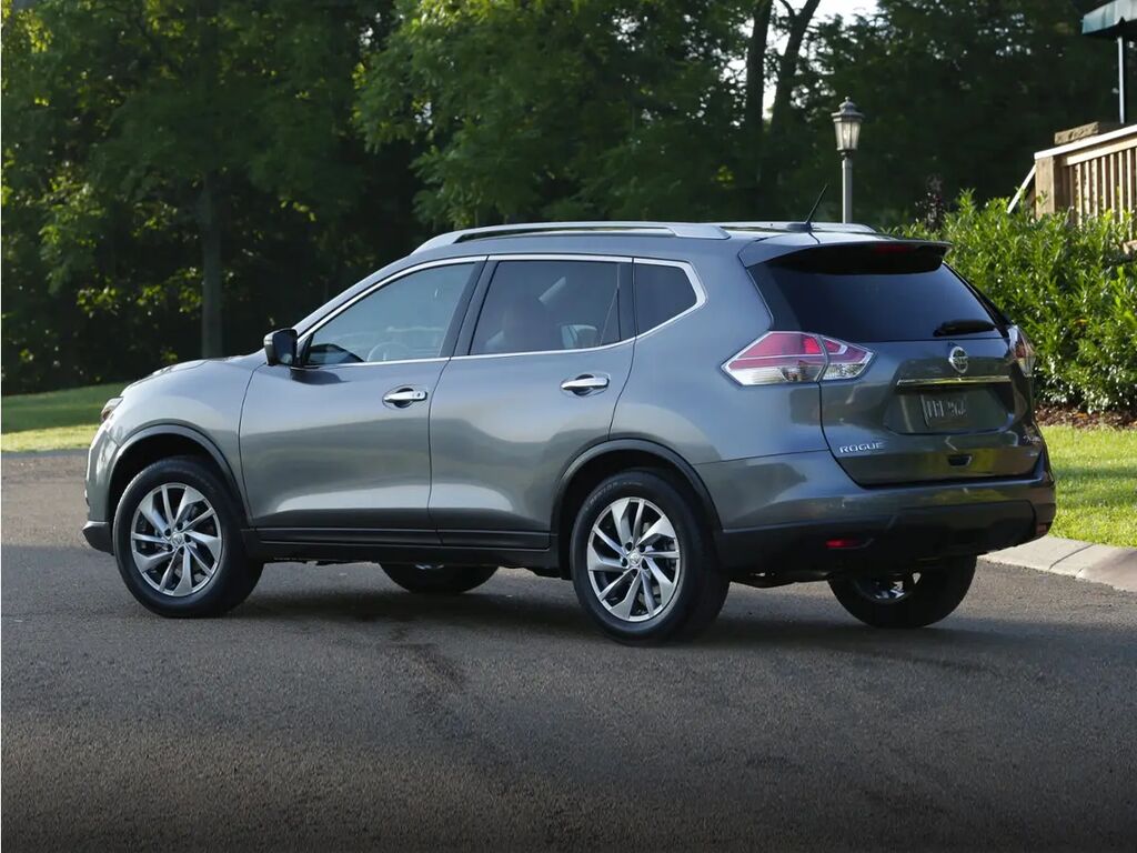 2014 Nissan Rogue S — photo 1 of 1