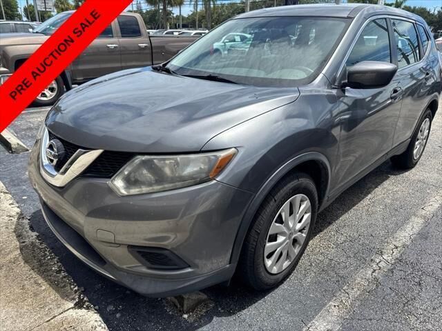 2016 Nissan Rogue S — photo 1 of 13