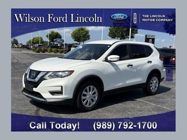 2017 Nissan Rogue S — photo 1 of 13