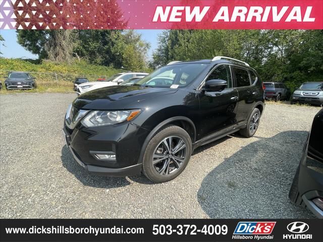 2017 Nissan Rogue SL — photo 1 of 7