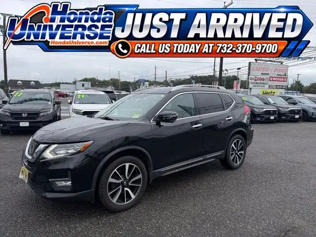 2017 Nissan Rogue S — photo 1 of 13