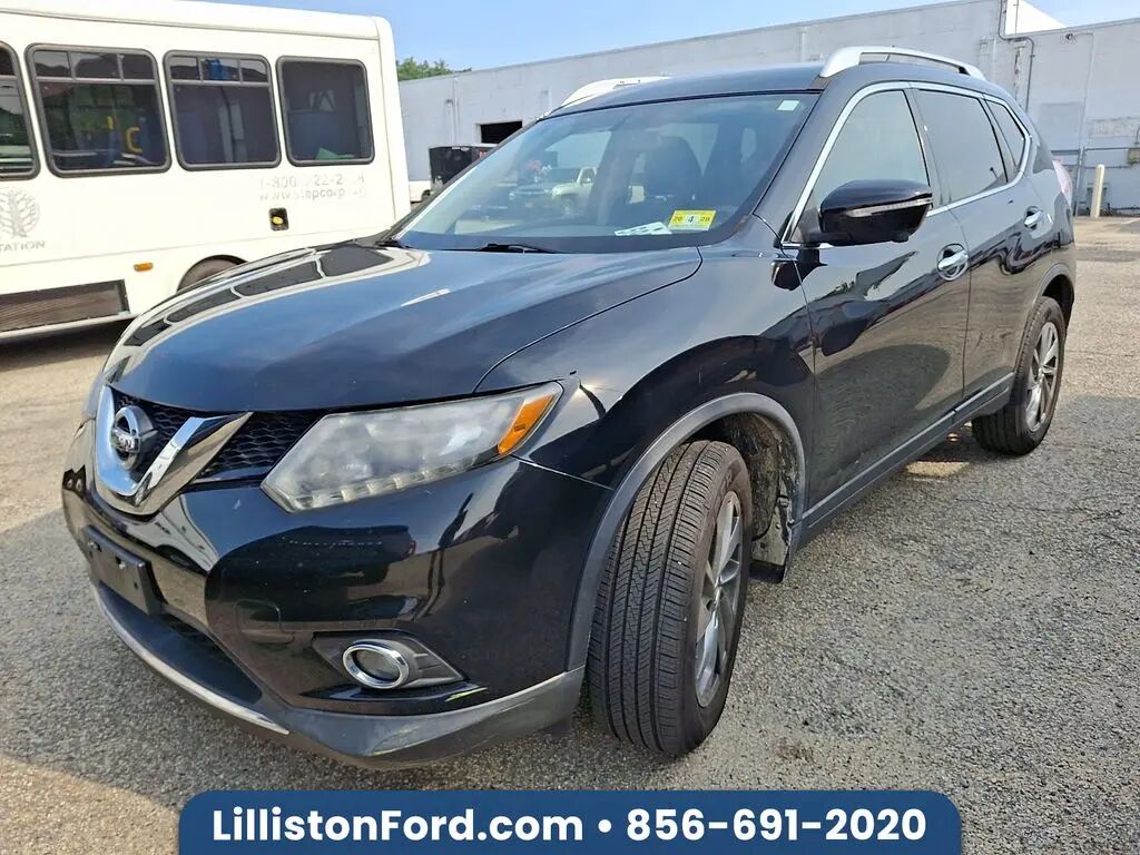 2015 Nissan Rogue S — photo 1 of 10