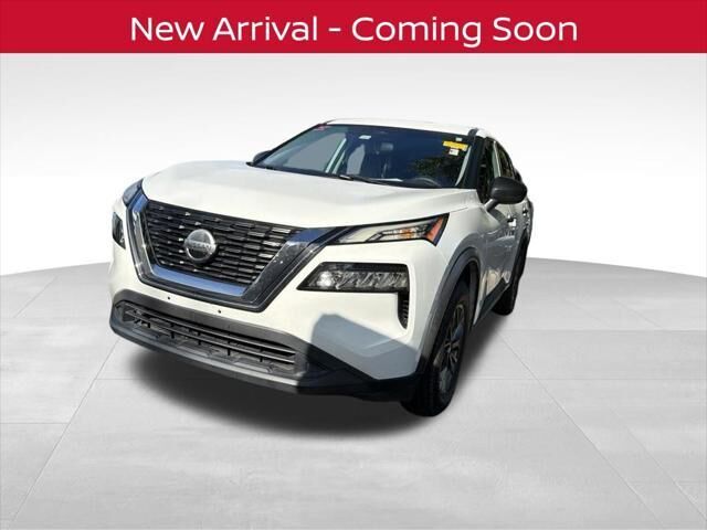 2021 Nissan Rogue S — photo 1 of 4