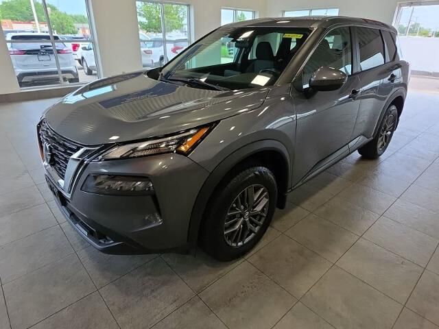 2021 Nissan Rogue S — photo 1 of 26