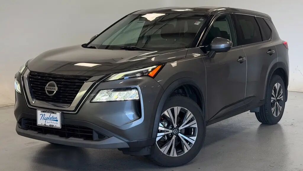 2021 Nissan Rogue SV — photo 1 of 13