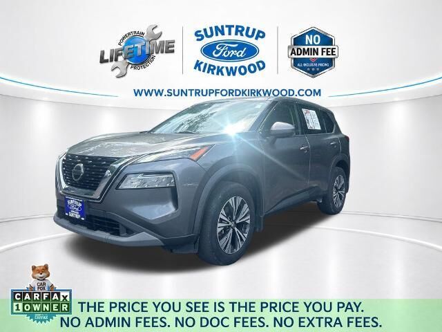 2021 Nissan Rogue SV — photo 1 of 13