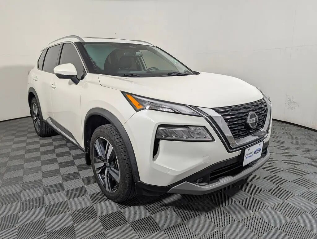 2021 Nissan Rogue SL — photo 1 of 13