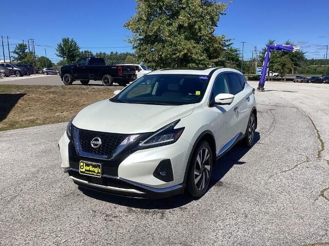 2023 Nissan Murano SL — photo 1 of 10