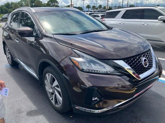 2019 Nissan Murano SL — photo 1 of 3