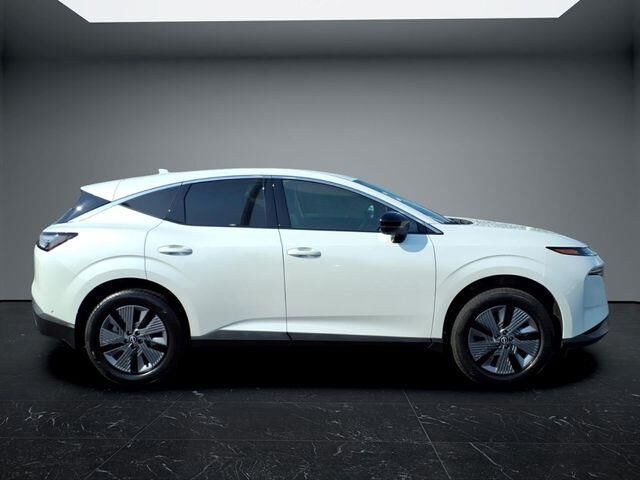 2025 Nissan Murano SL — photo 1 of 12