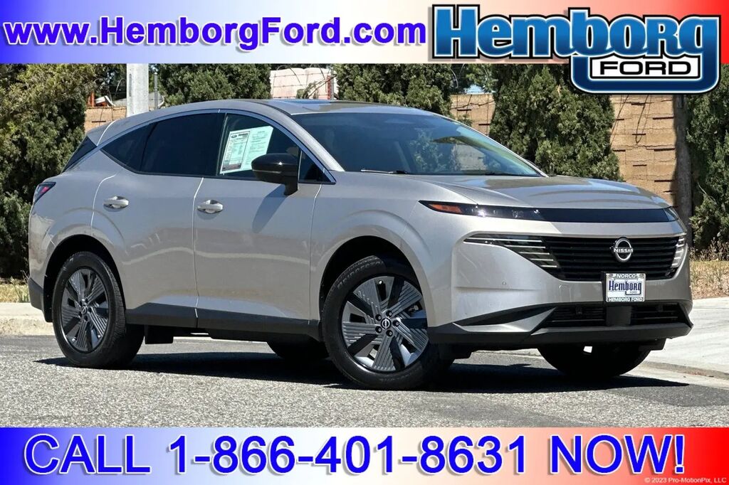 2025 Nissan Murano SL — photo 1 of 13