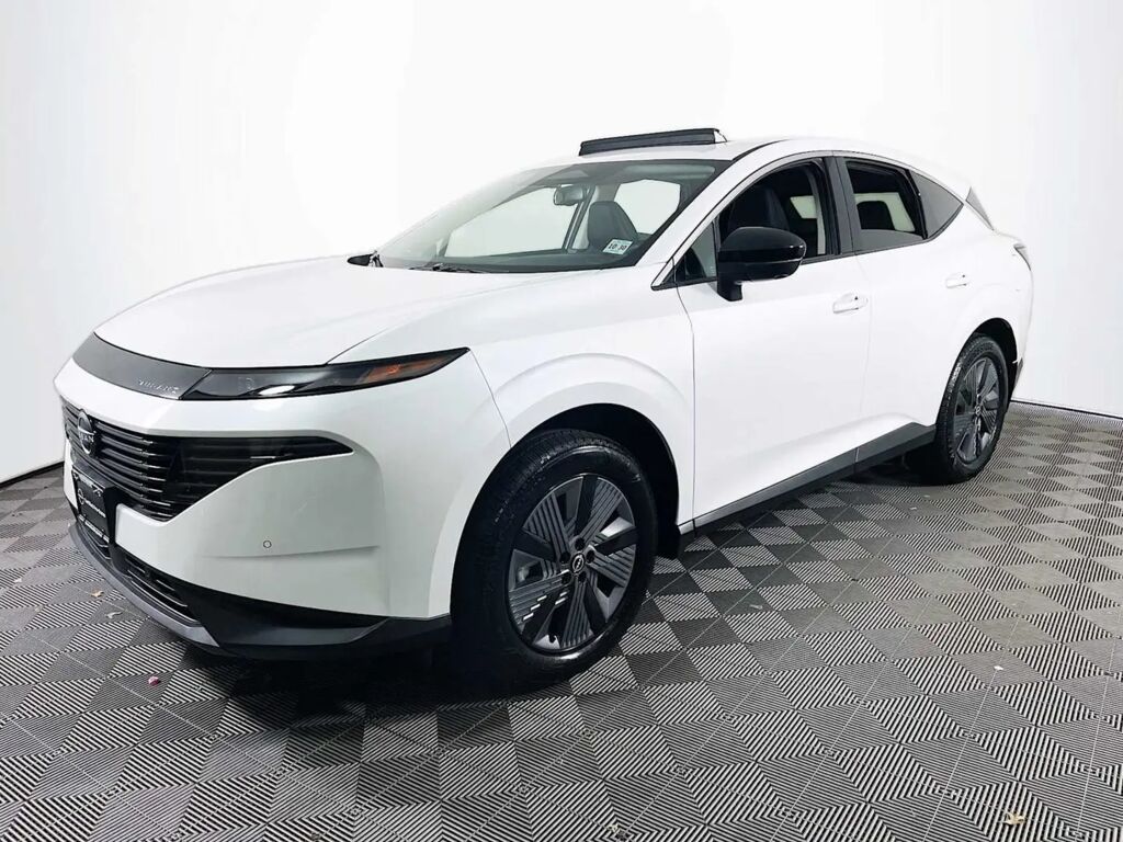 2025 Nissan Murano SL — photo 1 of 4