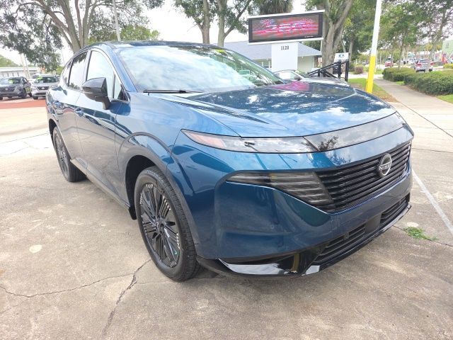 2025 Nissan Murano Platinum — photo 1 of 13
