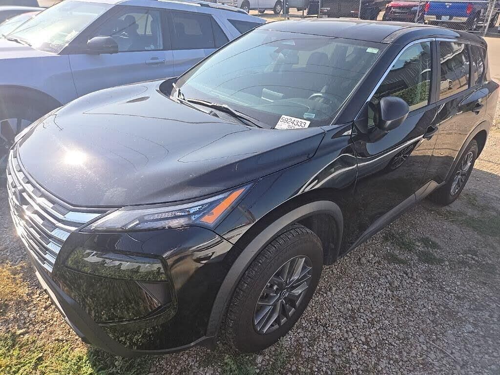 2024 Nissan Rogue S — photo 1 of 1