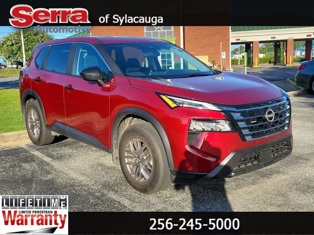 2025 Nissan Rogue S — photo 1 of 17