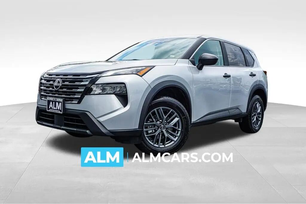 2024 Nissan Rogue S — photo 1 of 21