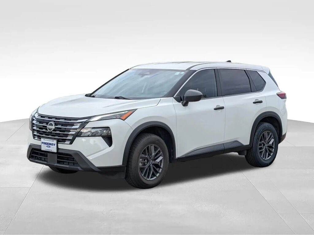 2024 Nissan Rogue S — photo 1 of 40