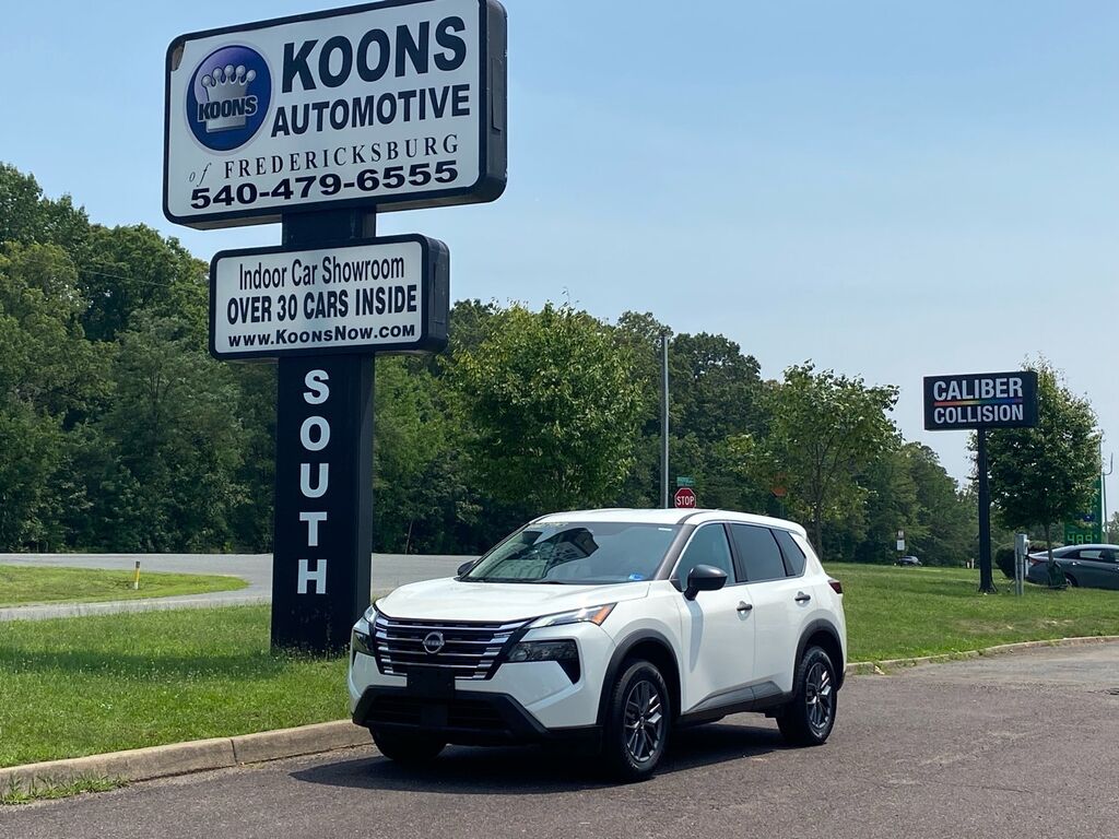 2024 Nissan Rogue S — photo 1 of 13