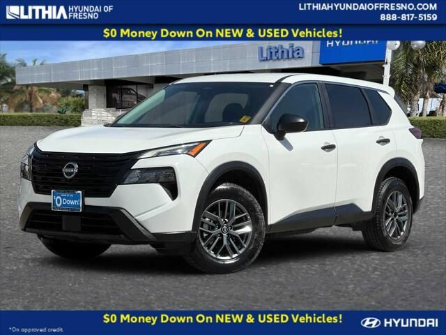 2024 Nissan Rogue S — photo 1 of 13