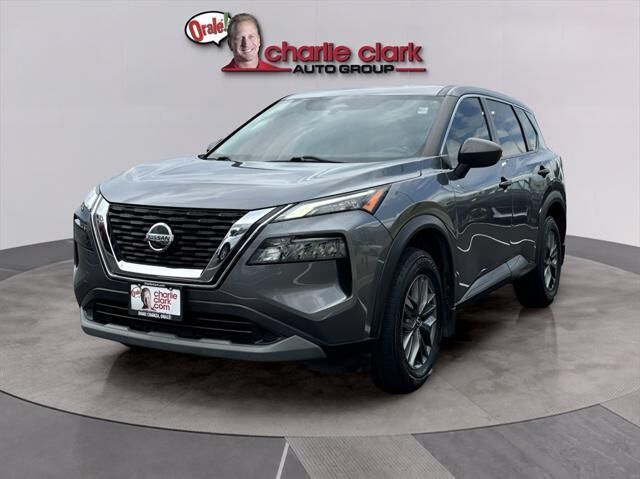 2022 Nissan Rogue S