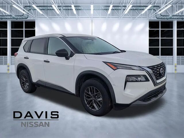 2022 Nissan Rogue S