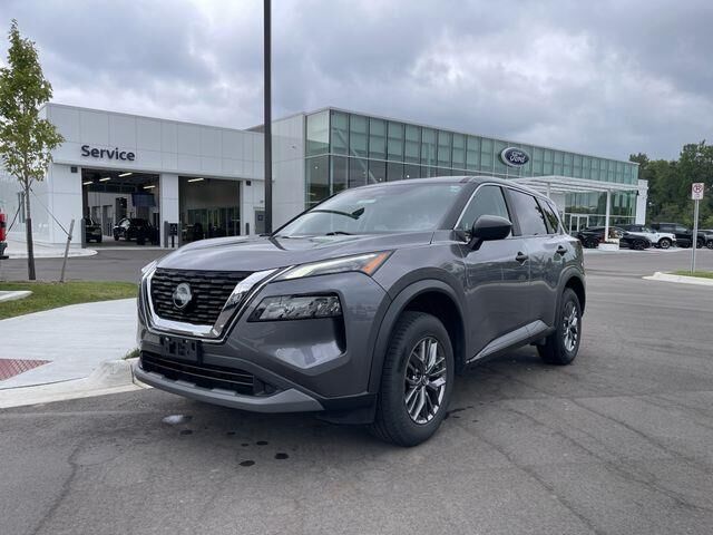 2023 Nissan Rogue S — photo 1 of 13