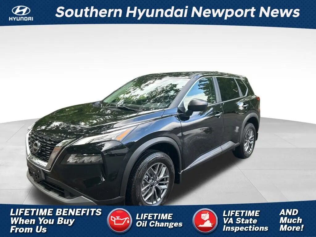 2023 Nissan Rogue S — photo 1 of 12