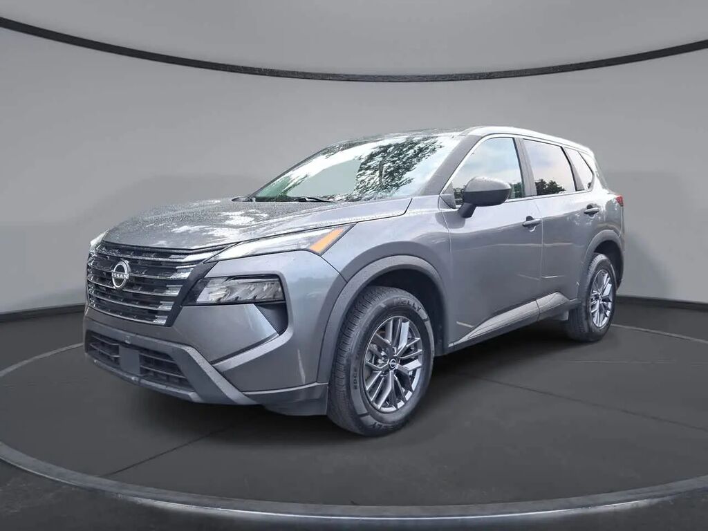 2024 Nissan Rogue S — photo 1 of 33