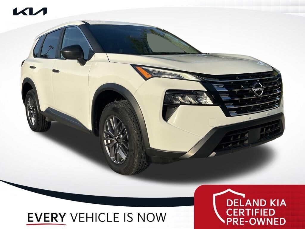2024 Nissan Rogue S — photo 1 of 16
