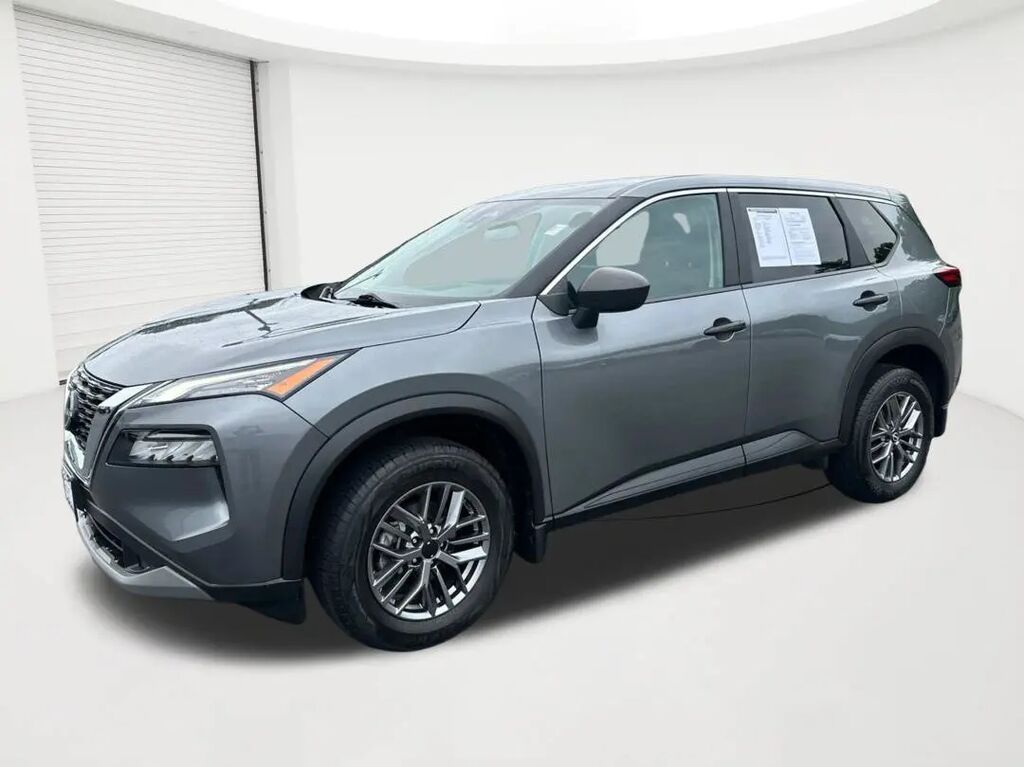 2023 Nissan Rogue S — photo 1 of 13